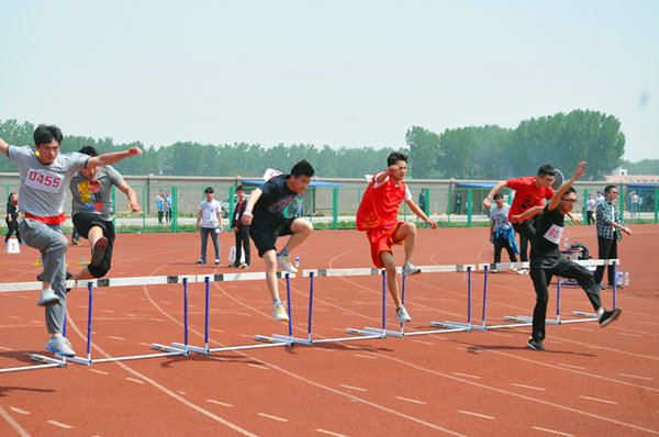 男子百米跨欄